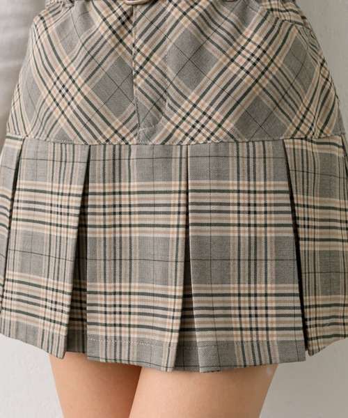 OLIVE des OLIVE(オリーブデオリーブ)の「ベルト付きボックスプリーツミニスカート(スカート・レディース・ブラウン系その他/ブラック系その他/キャメル/チェック・FREE)」の17枚目の写真