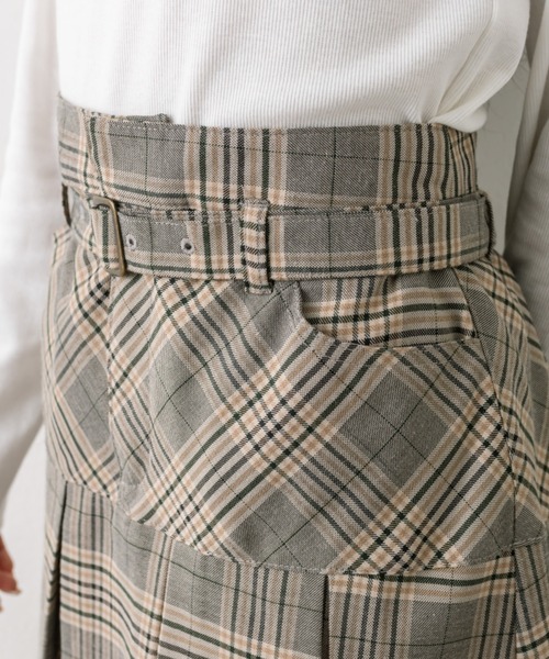 OLIVE des OLIVE(オリーブデオリーブ)の「ベルト付きボックスプリーツミニスカート(スカート・レディース・ブラウン系その他/ブラック系その他/キャメル/チェック・FREE)」の15枚目の写真