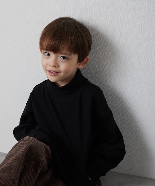 riziere（リジェール）の「モックネックデザインカットソー（Tシャツ/カットソー・キッズ・ブラウン/ブラック/アイボリー・150/140/130/120/110/100/90）」の12枚目の写真