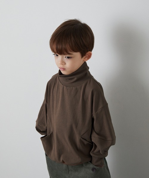 riziere（リジェール）の「モックネックデザインカットソー（Tシャツ/カットソー・キッズ・ブラウン/ブラック/アイボリー・150/140/130/120/110/100/90）」の9枚目の写真