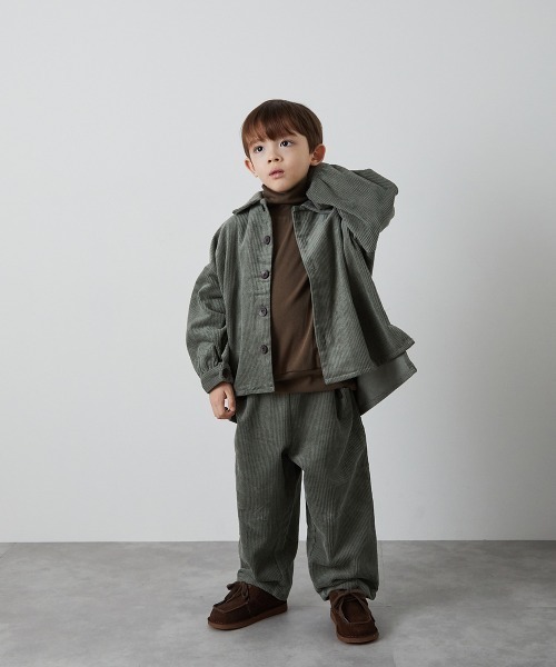 riziere（リジェール）の「モックネックデザインカットソー（Tシャツ/カットソー・キッズ・ブラウン/ブラック/アイボリー・150/140/130/120/110/100/90）」の11枚目の写真