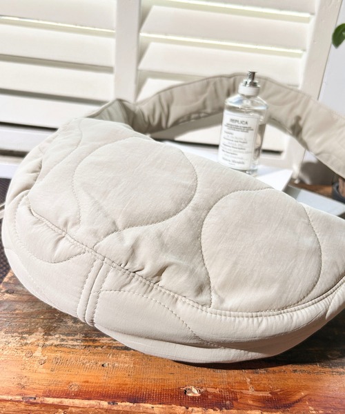 【セール】3-10C7 キルティング 半月型 ギャザー ショルダーバッグ ハンドバッグ（ショルダーバッグ）｜CALIFORNIA OUTFITTERS（カリフォルニア アウトフィッターズ）