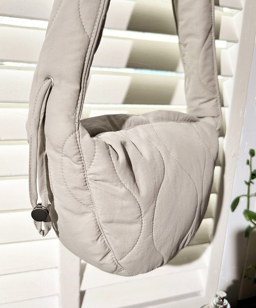 【セール】3-10C7 キルティング 半月型 ギャザー ショルダーバッグ ハンドバッグ（ショルダーバッグ）｜CALIFORNIA OUTFITTERS（カリフォルニア アウトフィッターズ）