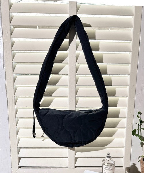 【セール】3-10C7 キルティング 半月型 ギャザー ショルダーバッグ ハンドバッグ（ショルダーバッグ）｜CALIFORNIA OUTFITTERS（カリフォルニア アウトフィッターズ）