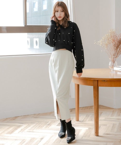 Julia Boutique（ジュリアブティック）の「スリットデザイン レザー ロングスカート（スカート・レディース・ブラック/ベージュ/オフホワイト/アイボリー・ONE）」の9枚目の写真