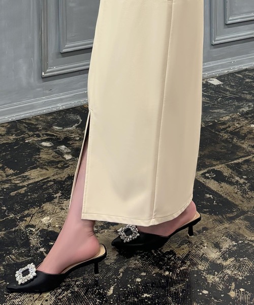 Julia Boutique（ジュリアブティック）の「スリットデザイン レザー ロングスカート（スカート・レディース・ブラック/ベージュ/オフホワイト/アイボリー・ONE）」の13枚目の写真