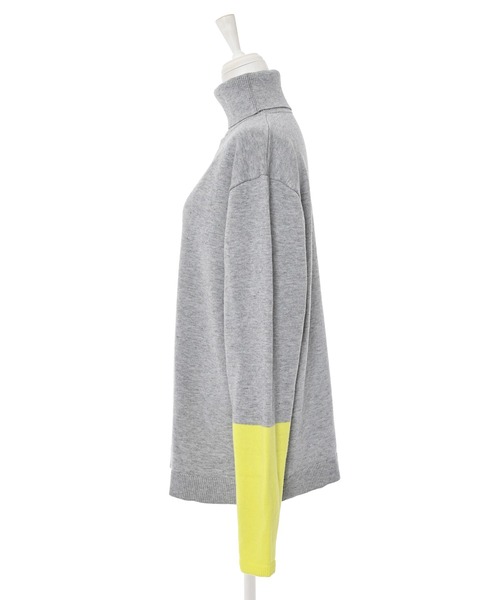 Narcissus(ナルシス)の「バイカラータートルニット オーバーサイズ(ニット/セーター・レディース・ブラック/ホワイト/グレー・FREE)」の12枚目の写真