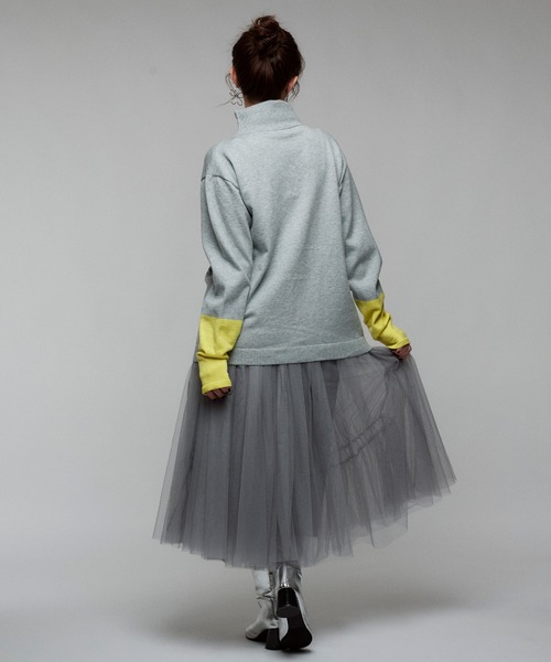 Narcissus(ナルシス)の「バイカラータートルニット オーバーサイズ(ニット/セーター・レディース・ブラック/ホワイト/グレー・FREE)」の20枚目の写真