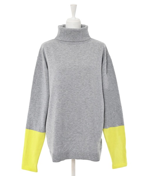 Narcissus(ナルシス)の「バイカラータートルニット オーバーサイズ(ニット/セーター・レディース・ブラック/ホワイト/グレー・FREE)」の21枚目の写真