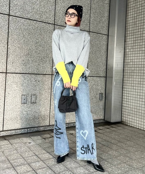 Narcissus(ナルシス)の「バイカラータートルニット オーバーサイズ(ニット/セーター・レディース・ブラック/ホワイト/グレー・FREE)」の17枚目の写真