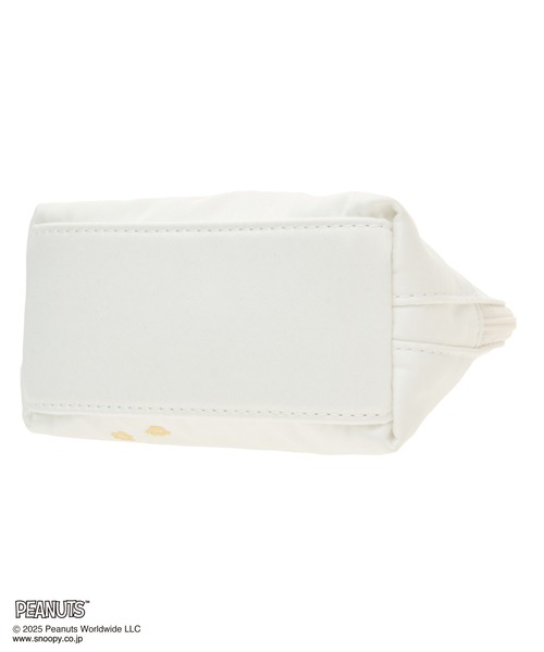 Maison de FLEUR(メゾンドフルール)の「SNOOPYandWOODSTOCK ラウンドポーチ(ポーチ・レディース・ブラック/アイボリー・FREE)」の8枚目の写真