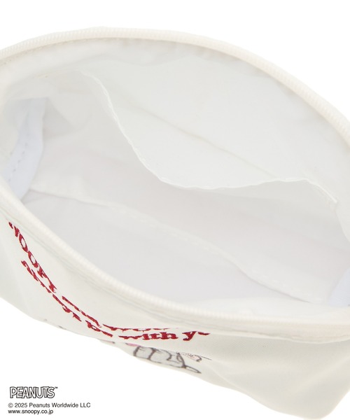 Maison de FLEUR(メゾンドフルール)の「SNOOPYandWOODSTOCK ラウンドポーチ(ポーチ・レディース・ブラック/アイボリー・FREE)」の13枚目の写真