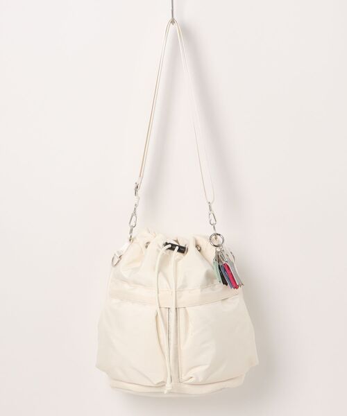 cheek(BAG)(チーク)の「【cheek / チーク】kinchaku code 2 way tote / 巾着 トート(トートバッグ・レディース・ホワイト/ブラック/ベージュ/パープル/グレー/カーキ/ピンク/グリーン・フリー)」の10枚目の写真