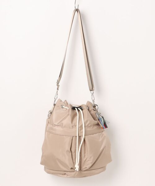 cheek(BAG)(チーク)の「【cheek / チーク】kinchaku code 2 way tote / 巾着 トート(トートバッグ・レディース・ホワイト/ブラック/ベージュ/パープル/グレー/カーキ/ピンク/グリーン・フリー)」の16枚目の写真