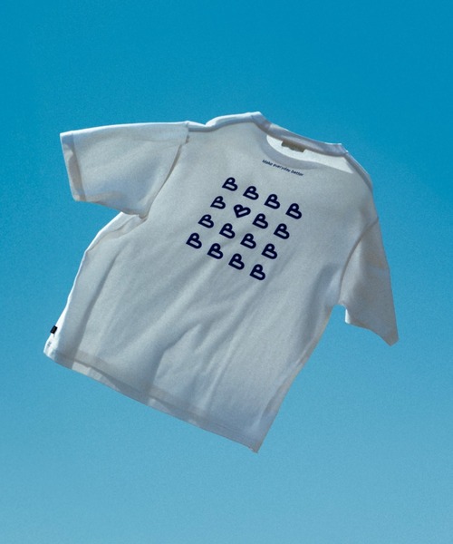 BEAMS HEART(ビームスハート)の「【ユニセックス】B-HEARTロゴ バックプリント Tシャツ(Tシャツ/カットソー・メンズ・ホワイト/ホワイト系その他2・S/M/L/XL)」の4枚目の写真