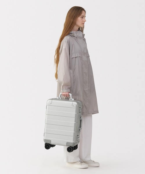 MUJI Labo（ムジラボ）の「〔MUJI Labo〕アルミハードキャリーケース３４リットル（スーツケース/キャリーバッグ・メンズ・シルバー・FREE）」の3枚目の写真