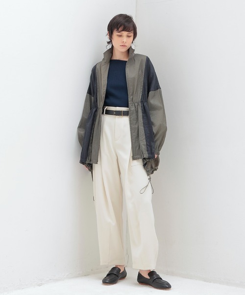 DRESSLAVE(ドレスレイブ)の「big tuck curve pants(ビッグタックカーブパンツ)(その他パンツ・レディース・ホワイト/カーキ・38/36)」の8枚目の写真