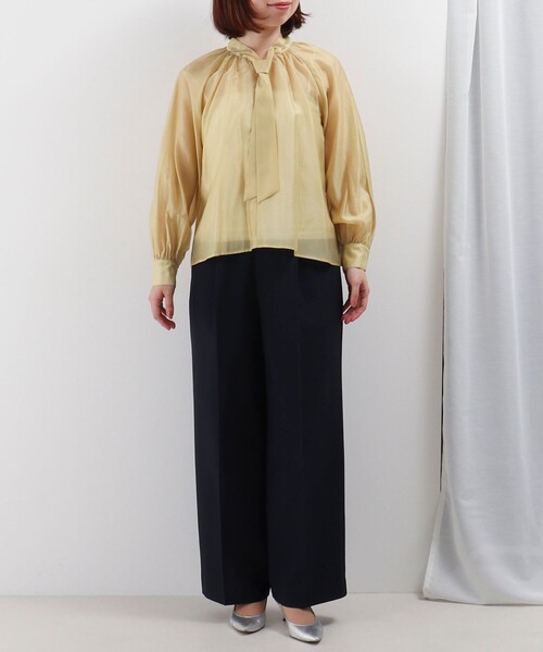 MICO COULIER（ミコクリエ）の「《オケージョン対応》ブライトシアーローンブラウス（シャツ/ブラウス・レディース・イエロー/ライトブルー/チャコールグレー・38）」の4枚目の写真