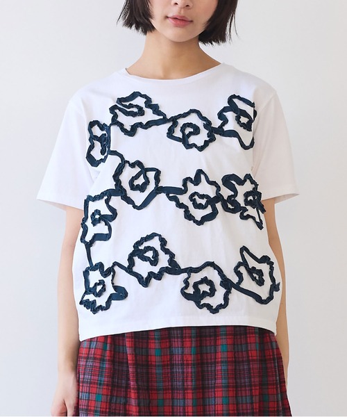 bulle de savon(ビュルデサボン)の「くるくるはなテープ刺繍Tシャツ(Tシャツ/カットソー・レディース・ホワイト/ネイビー・FREE)」の20枚目の写真