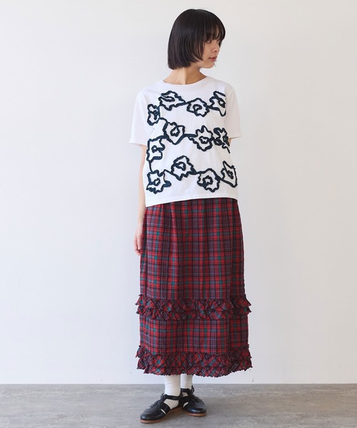 bulle de savon(ビュルデサボン)の「くるくるはなテープ刺繍Tシャツ(Tシャツ/カットソー・レディース・ホワイト/ネイビー・FREE)」の18枚目の写真