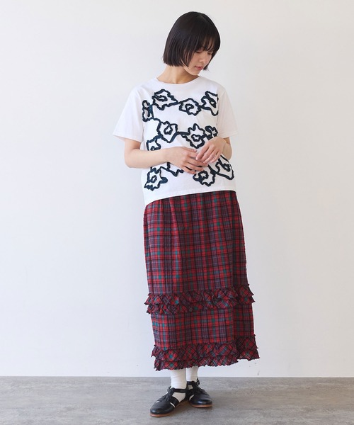 bulle de savon ビュルデサボン くるくるはなテープ刺繍Tシャツ 03-01-CT-028-25-1 bulle de savon ビュルデサボン くるくるはなテープ刺繍Tシャツ