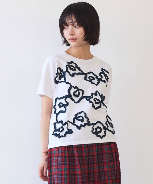 bulle de savon - 新品 bulle de savon ビュルデサボン　パッチワーク　カットソー △くるくるはなテープ刺繍Tシャツ（Tシャツ/カットソー）｜bulle