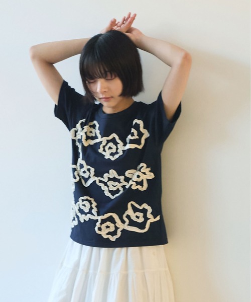 bulle de savon - bulle de savon ビュルデサボン Tシャツ・カットソー F 赤 【古着】【中古】 bulle de savon - bulle de savon ビュルデサボン フリル