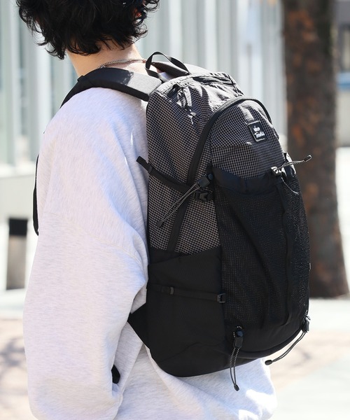 WILD THINGS(ワイルドシングス)の「【WILD THINGS/ワイルドシングス】MINIMALIST SPECTRA BACKPACK/ミニマリスト スペクトラ バックパック(容量:約20L)(バックパック/リュック・メンズ・ホワイト系その他/ブラック系その他・FREE)」の22枚目の写真