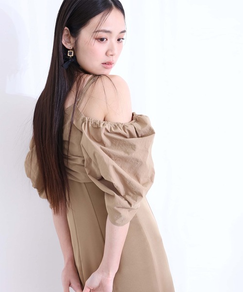 PourVous（プールヴー）の「ミモレ丈&袖あり フォーマル リボンボリューム袖セレモニー 結婚式 二次会 パーティー ドレス オケージョンドレス 同窓会 成人式 グログランパフスリーブオフショル お呼ばれ 謝恩会 20代 30代（ドレス・レディース・ベージュ/チャコール/ブラック・M）」の3枚目の写真