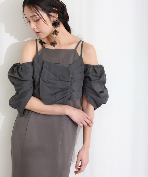 PourVous（プールヴー）の「ミモレ丈&袖あり フォーマル リボンボリューム袖セレモニー 結婚式 二次会 パーティー ドレス オケージョンドレス 同窓会 成人式 グログランパフスリーブオフショル お呼ばれ 謝恩会 20代 30代（ドレス・レディース・ベージュ/チャコール/ブラック・M）」の2枚目の写真