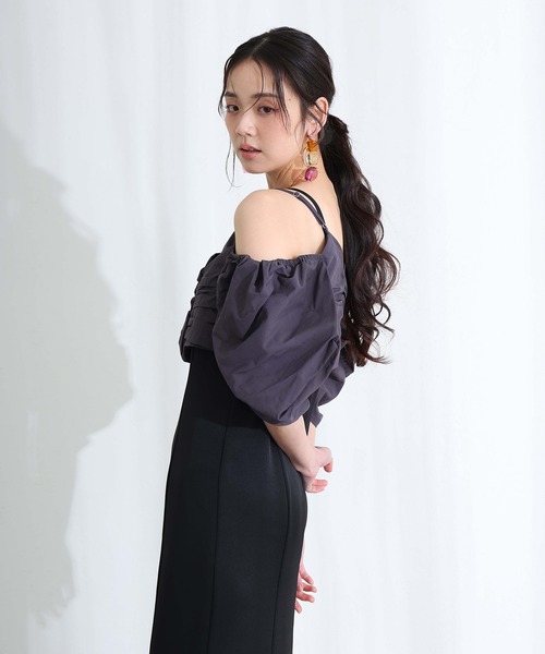 PourVous（プールヴー）の「ミモレ丈&袖あり フォーマル リボンボリューム袖セレモニー 結婚式 二次会 パーティー ドレス オケージョンドレス 同窓会 成人式 グログランパフスリーブオフショル お呼ばれ 謝恩会 20代 30代（ドレス・レディース・ベージュ/チャコール/ブラック・M）」の6枚目の写真