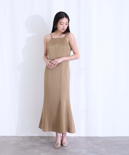 PourVous（プールヴー）の「ミモレ丈&袖あり フォーマル リボンボリューム袖セレモニー 結婚式 二次会 パーティー ドレス オケージョンドレス 同窓会 成人式 グログランパフスリーブオフショル お呼ばれ 謝恩会 20代 30代（ドレス・レディース・ベージュ/チャコール/ブラック・M）」の12枚目の写真