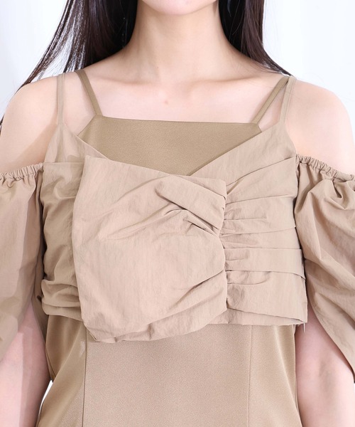 PourVous（プールヴー）の「ミモレ丈&袖あり フォーマル リボンボリューム袖セレモニー 結婚式 二次会 パーティー ドレス オケージョンドレス 同窓会 成人式 グログランパフスリーブオフショル お呼ばれ 謝恩会 20代 30代（ドレス・レディース・ベージュ/チャコール/ブラック・M）」の16枚目の写真
