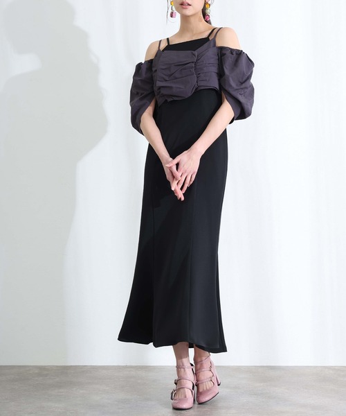 PourVous（プールヴー）の「ミモレ丈&袖あり フォーマル リボンボリューム袖セレモニー 結婚式 二次会 パーティー ドレス オケージョンドレス 同窓会 成人式 グログランパフスリーブオフショル お呼ばれ 謝恩会 20代 30代（ドレス・レディース・ベージュ/チャコール/ブラック・M）」の4枚目の写真