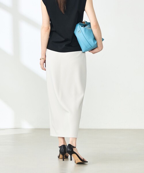 NOLLEY’S Sophi(ノーリーズソフィ)の「ウォッシャブルダンボール前後2WAYタイトスカート(スカート・レディース・ライトブルー/ブラック/ベージュ・36/38/34)」の13枚目の写真