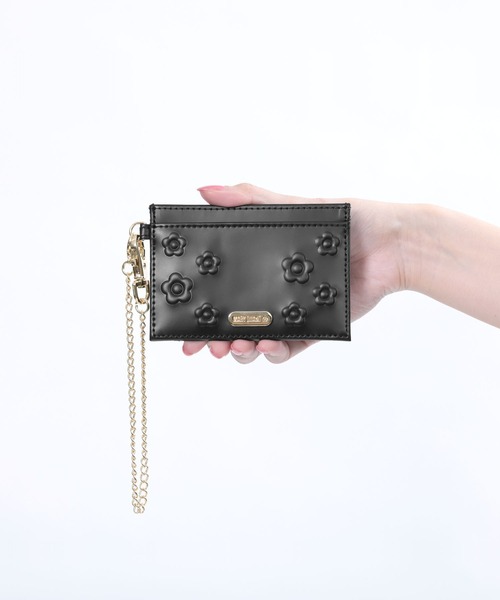 MARY QUANT サイドデイジーエンボス シングルパスケース セール】サイドデイジーエンボス シングルパスケース(パス
