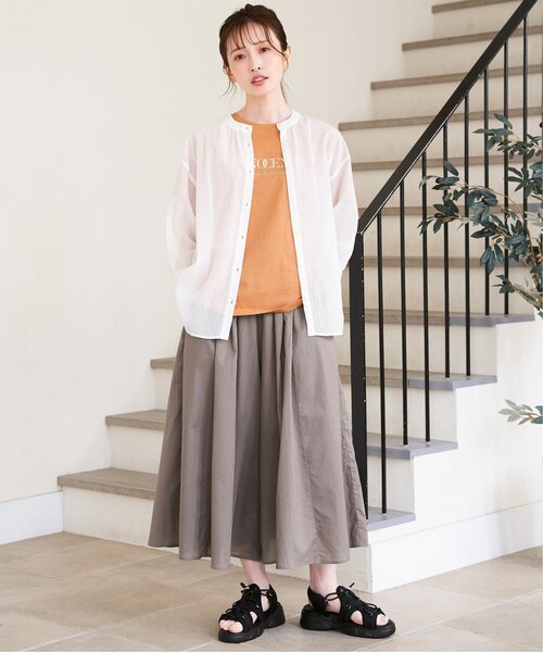 ikka(イッカ)の「コットン楊柳バンドカラーシャツ(シャツ/ブラウス・レディース・オフホワイト/チャコールグレー/ブルー/イエロー・M/L/S)」の15枚目の写真
