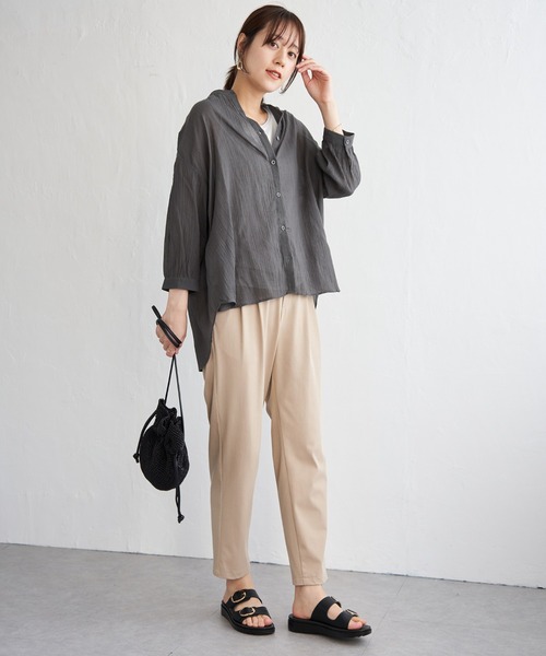 ikka(イッカ)の「コットン楊柳バンドカラーシャツ(シャツ/ブラウス・レディース・オフホワイト/チャコールグレー/ブルー/イエロー・M/L/S)」の9枚目の写真