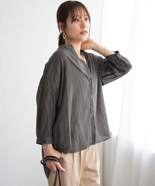 ikka(イッカ)の「コットン楊柳バンドカラーシャツ(シャツ/ブラウス・レディース・オフホワイト/チャコールグレー/ブルー/イエロー・M/L/S)」の10枚目の写真