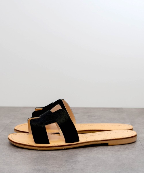 Rivel（リヴェル）の「【L’ ANGOLO DEL CUOIO/ランゴロデルクオイオ】レザーサンダル　フラットサンダル（サンダル・レディース・ブラック×ベージュ/ブラック・38/39/36/37）」の22枚目の写真
