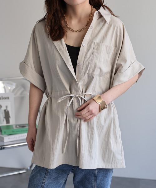 ap retro(アプレトロ)の「ロールアップスリーブ / ウエストドロストシャツ(シャツ/ブラウス・レディース・ネイビー/ベージュ/ブルー/オフホワイト・FREE)」の15枚目の写真