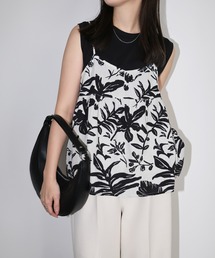 andme（アンドミー）の「リーフ柄バックオープンキャミソールビスチェ（キャミソール）」