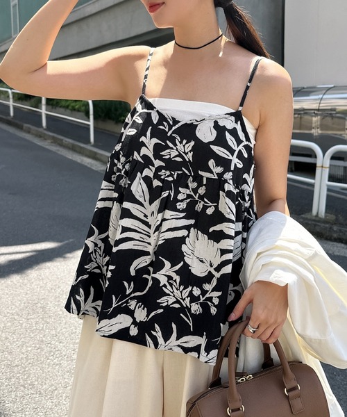 andme(アンドミー)の「リーフ柄バックオープンキャミソールビスチェ(キャミソール・レディース・オフホワイト/ブラック・M)」の7枚目の写真