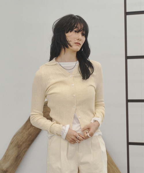 Lutim by u(ルチバイユー)の「Tight rib polo knit / タイトリブポロニット(ニット/セーター・レディース・ブルー/チャコールグレー/グレー/ナチュラル/イエロー・FREE)」の22枚目の写真
