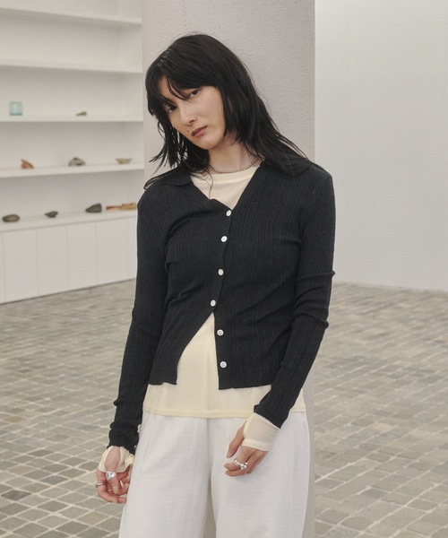 Lutim by u(ルチバイユー)の「Tight rib polo knit / タイトリブポロニット(ニット/セーター・レディース・ブルー/チャコールグレー/グレー/ナチュラル/イエロー・FREE)」の6枚目の写真
