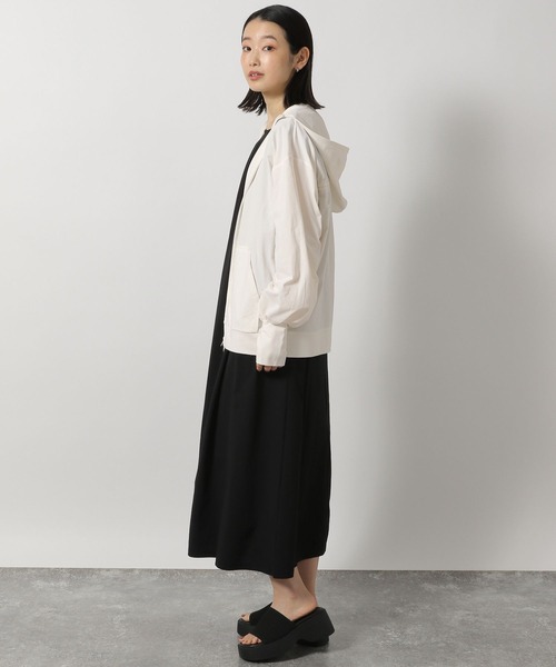 LAKOLE(ラコレ)の「【多機能ウェア】ラッシュガードフードパーカー / 291767(ラッシュガード・レディース・モカ/オフホワイト/チャコールグレー・FREE)」の12枚目の写真