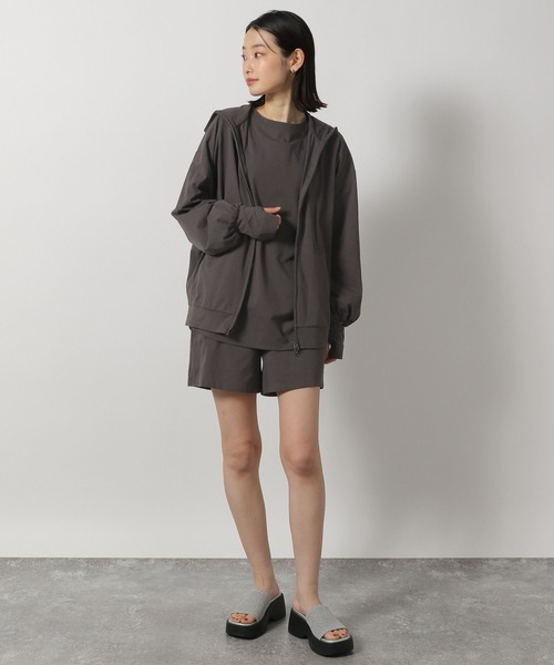 LAKOLE(ラコレ)の「【多機能ウェア】ラッシュガードフードパーカー / 291767(ラッシュガード・レディース・モカ/オフホワイト/チャコールグレー・FREE)」の17枚目の写真