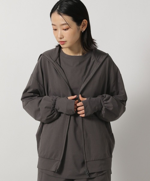 LAKOLE(ラコレ)の「【多機能ウェア】ラッシュガードフードパーカー / 291767(ラッシュガード・レディース・モカ/オフホワイト/チャコールグレー・FREE)」の20枚目の写真