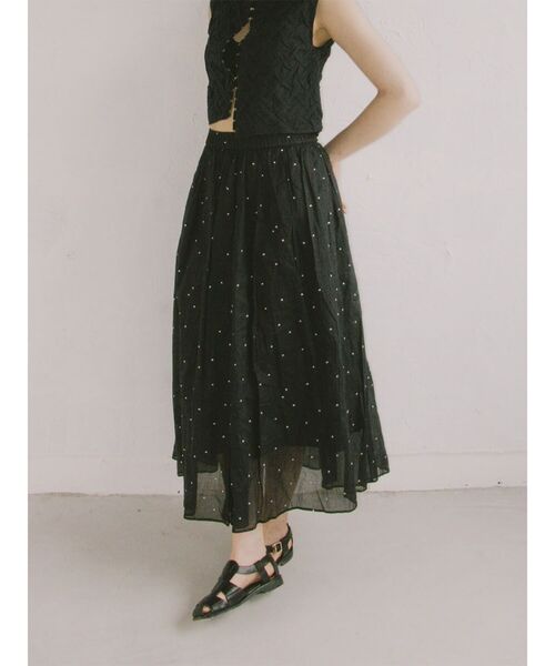 FIKA.(フィーカ)の「Square dot gathered skirt(スカート・レディース・モカ/オフホワイト/ブラック・MEDIUM)」の1枚目の写真