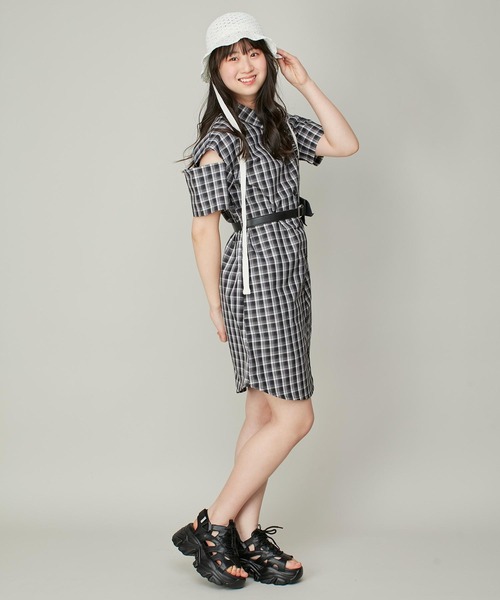 JENNI(ジェニィ)の「リボン付きサマーバケットハット(ハット・キッズ・ブラック/オフホワイト・54cm/56cm)」の3枚目の写真